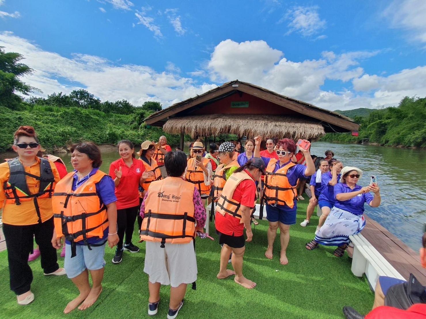 Star Hill River Kwai Resort Ban Kaeng Raboet Exteriör bild