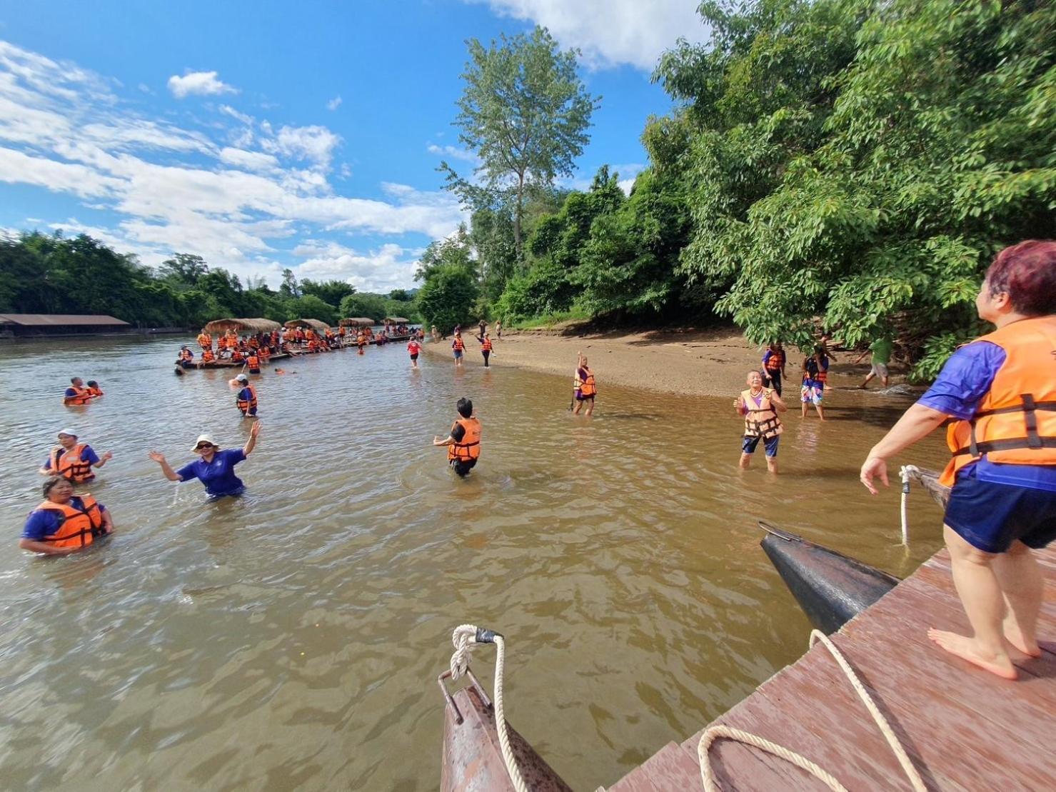 Star Hill River Kwai Resort Ban Kaeng Raboet Exteriör bild